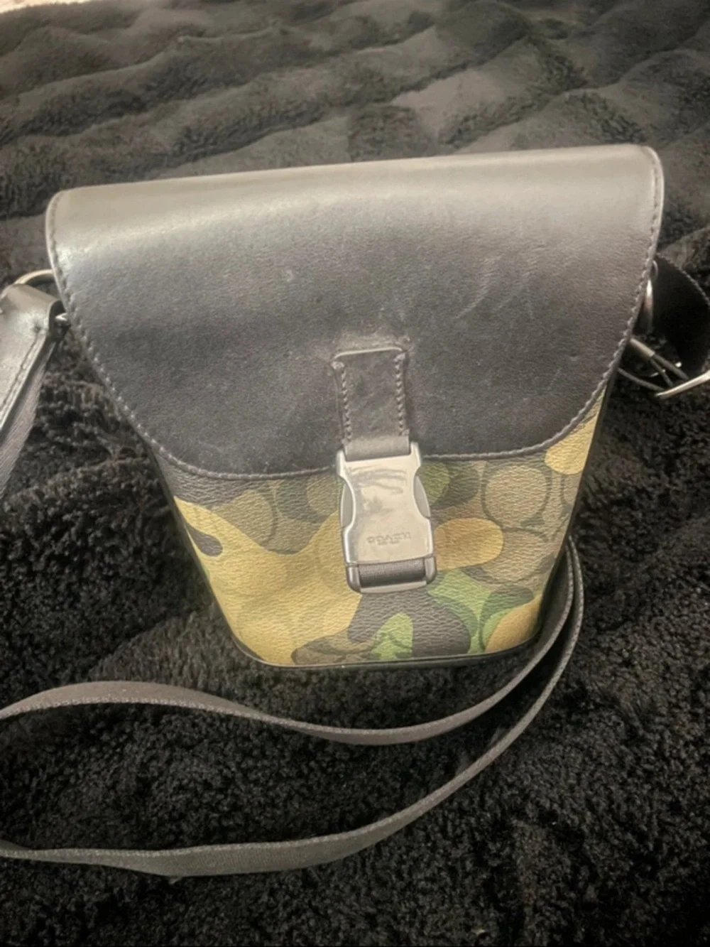 Rare Coach Men's Camouflage Logo Messenger Bag - Black & Green